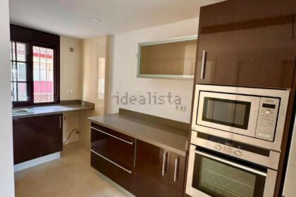 a744e4458140b5611fb119337865037a - 19