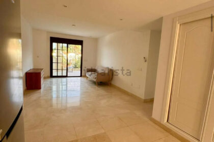 a744e4458140b5611fb119337865037a - 20