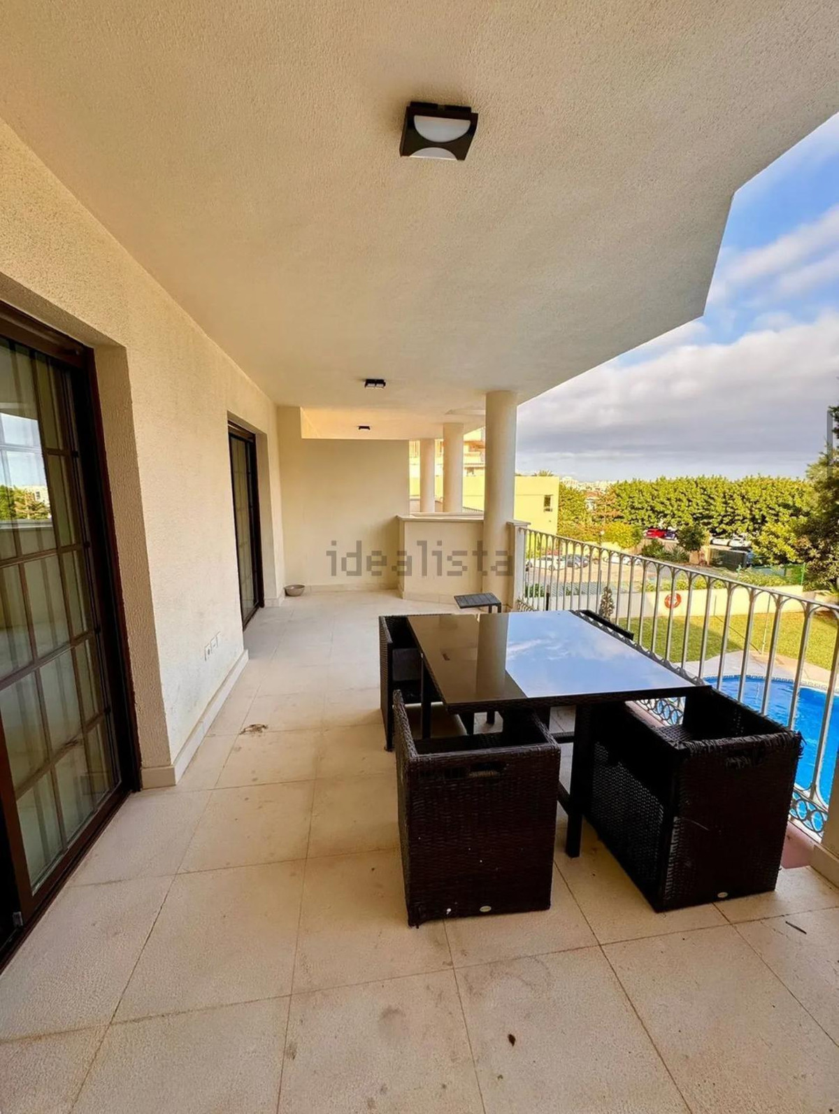 a744e4458140b5611fb119337865037a - 22