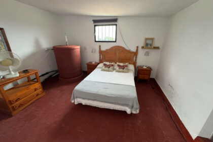 a76853c83dbc181a91ddce66b0f44849 - 12