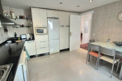 a7b91be2816e5df230166f18860f93fe - 12