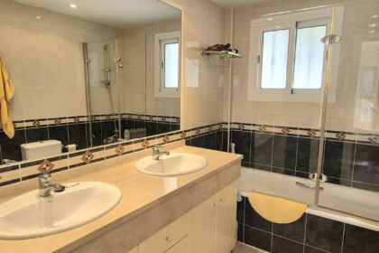 a7b91be2816e5df230166f18860f93fe - 17