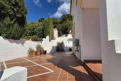 a7b91be2816e5df230166f18860f93fe - 28