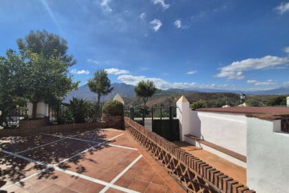 a7b91be2816e5df230166f18860f93fe - 39