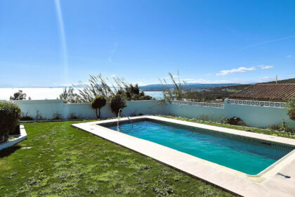 a8b938497e3f9d6e953656c5bb03a120 - 24