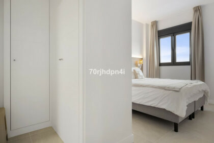 a8d10362ee60bec7712a5319f0d70a20 - 2