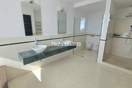 a922f2fdaf7a6e9afedf0318fb5906d7 - 12