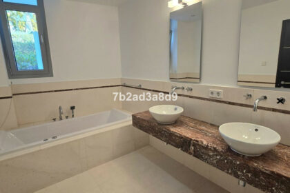 a922f2fdaf7a6e9afedf0318fb5906d7 - 19