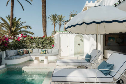 a93d01d1706b3a00f787328990924c4e - 1