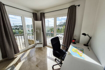 a9891beb341427fd33f8358670b289bb - 20