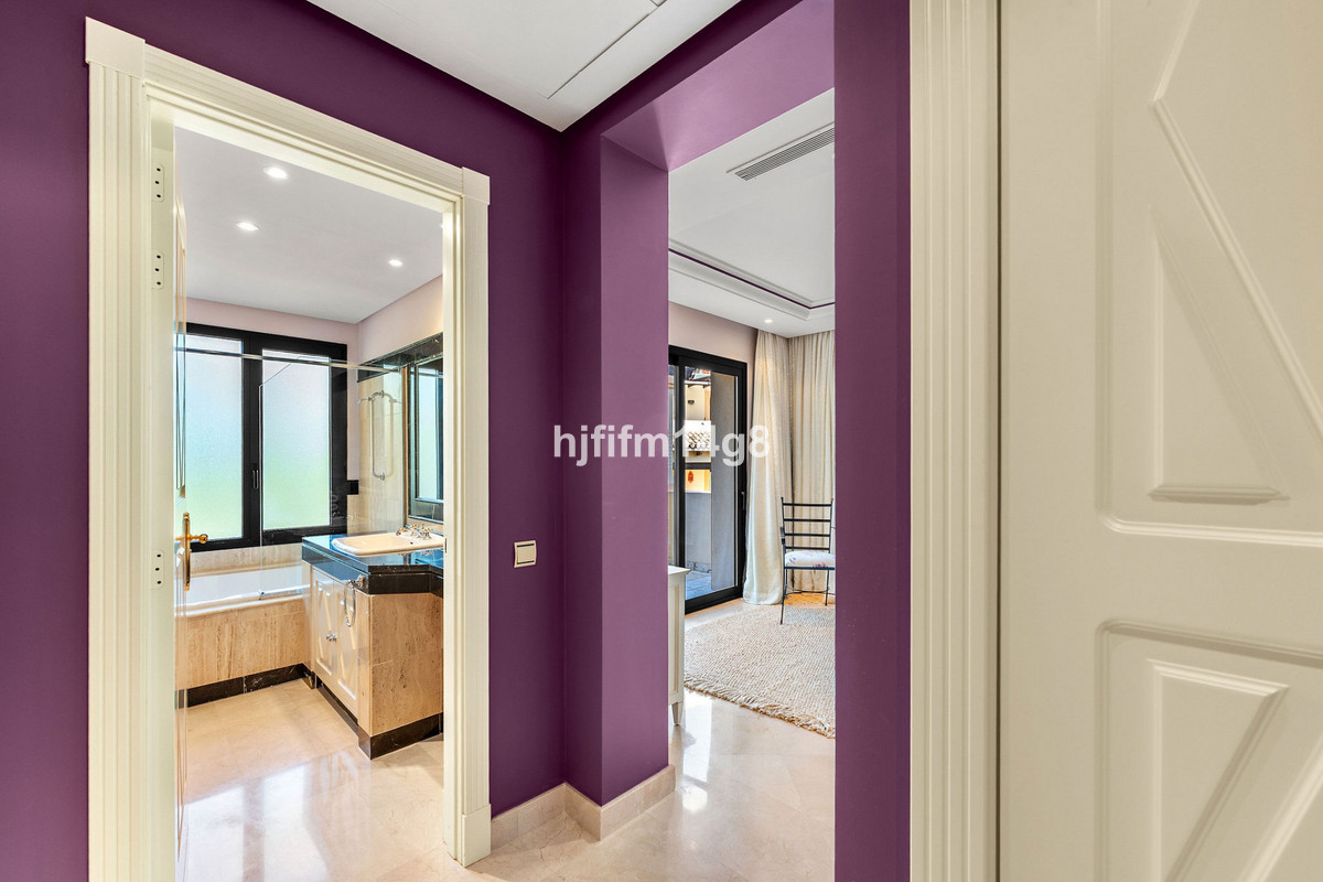 aa14b1a61facd5a2414cf2b89ce4f470 - 16