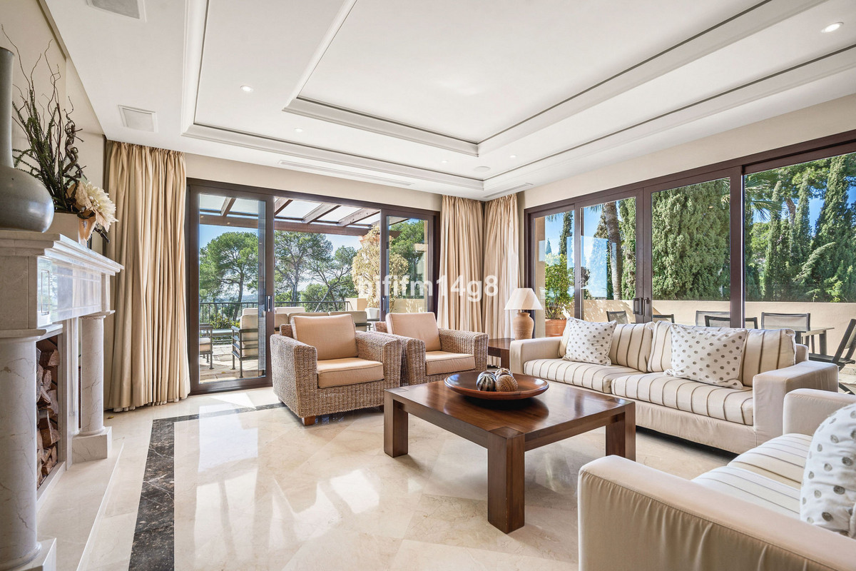 aa14b1a61facd5a2414cf2b89ce4f470 - 21