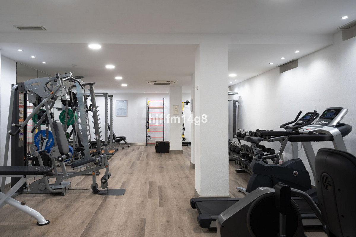 aa14b1a61facd5a2414cf2b89ce4f470 - 32