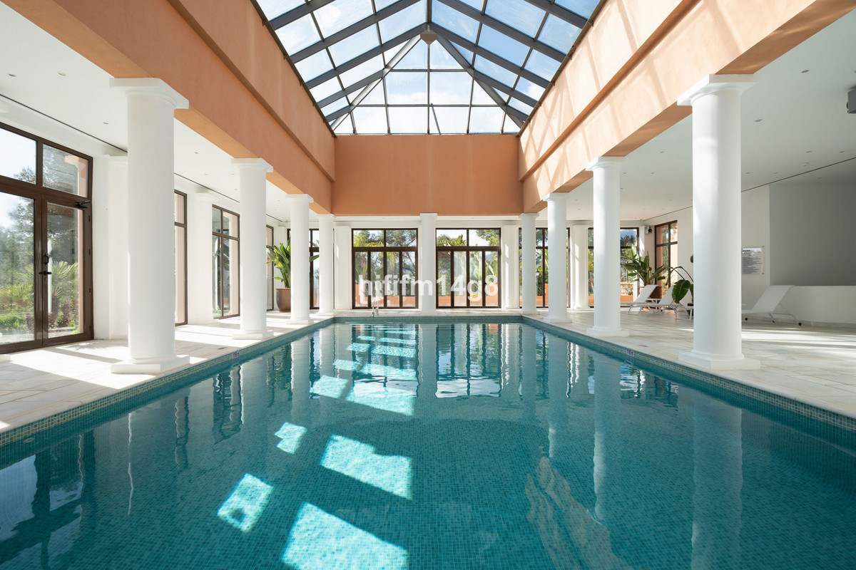 aa14b1a61facd5a2414cf2b89ce4f470 - 33