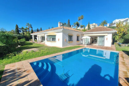 aaabe8456b9a4fe18e017ec8ff668112 - 1