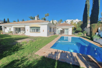 aaabe8456b9a4fe18e017ec8ff668112 - 12