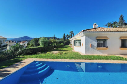 aaabe8456b9a4fe18e017ec8ff668112 - 17