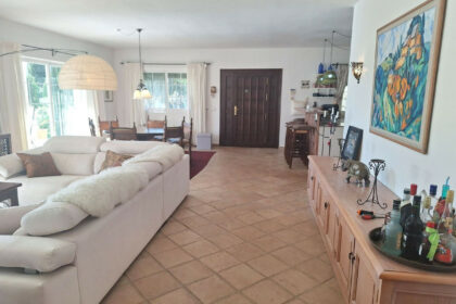 aaabe8456b9a4fe18e017ec8ff668112 - 8