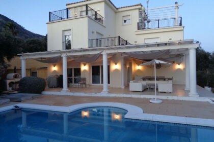 ab02e07b25b7c23038dc2f93016ca234 - 13