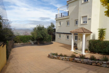 ab02e07b25b7c23038dc2f93016ca234 - 15