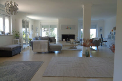 ab02e07b25b7c23038dc2f93016ca234 - 4