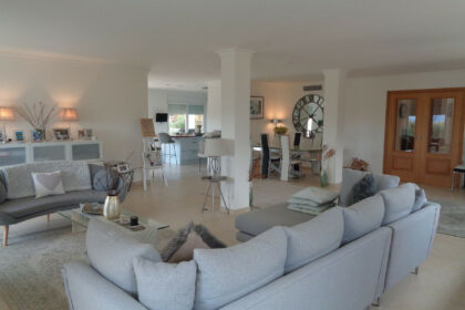 ab02e07b25b7c23038dc2f93016ca234 - 69