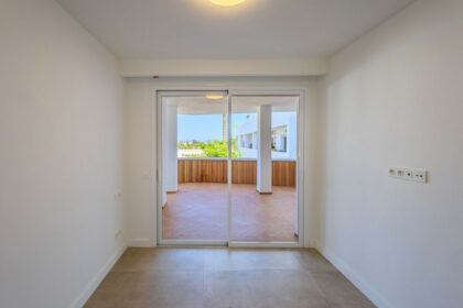 ab393e0c2e934e0f196a260b2895b6ff - 20