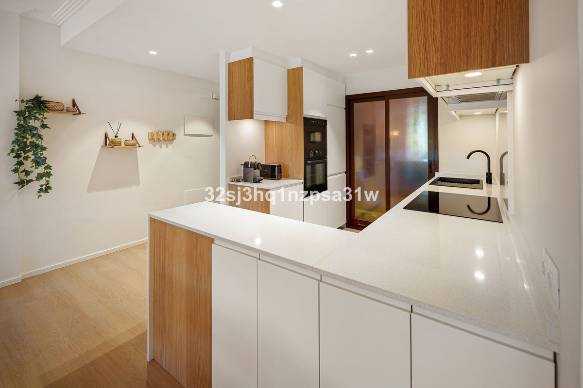 ab3de1801f15dca86c040a55a477c706 - 12