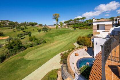 ab623d95cb85cbe0158246fefec45c24 - 16