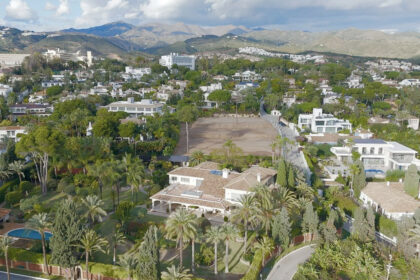 abeaf57a900f9124dbc8c0373e006e69 - 3