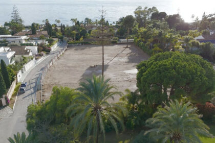 abeaf57a900f9124dbc8c0373e006e69 - 4