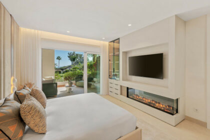 ac4317f3864e40164f2612e4064e668e - 18