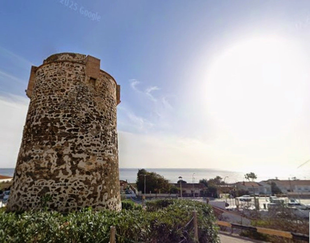 ac6bbebd0ccb788363bd1241a940da4d - 18