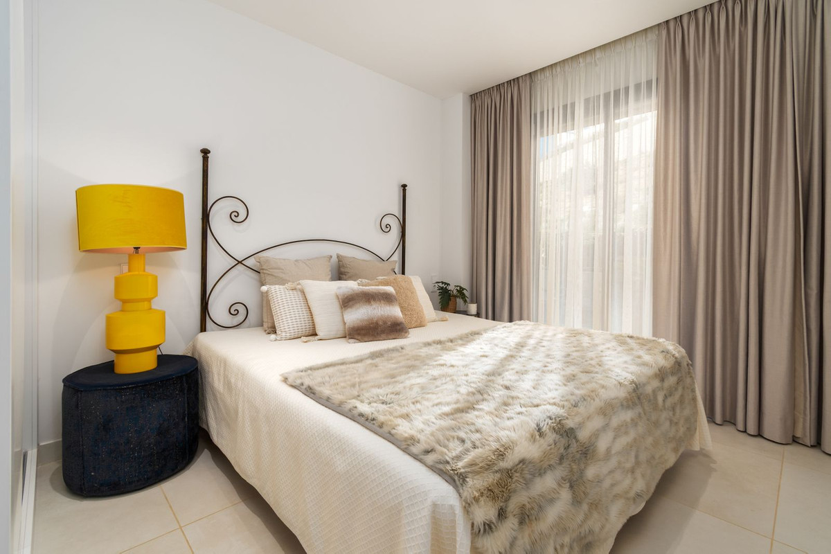 acc95734d766f13bfc29c614af06aecf - 23