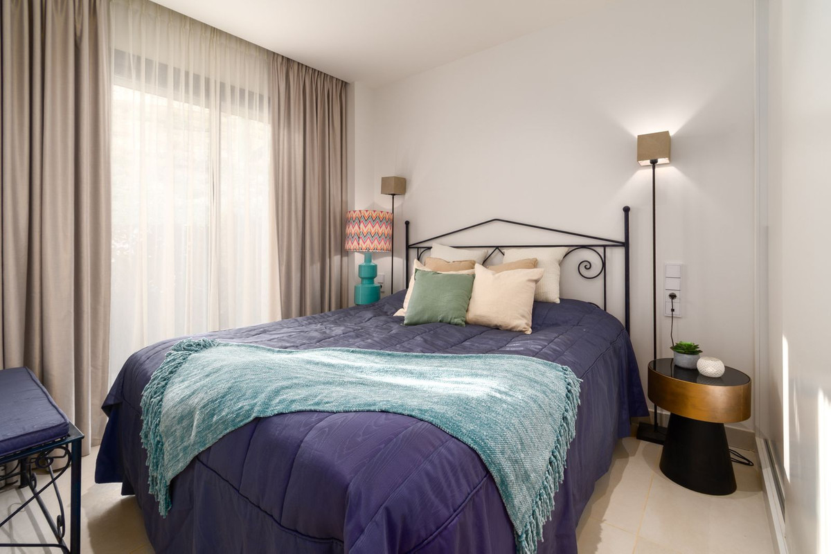 acc95734d766f13bfc29c614af06aecf - 24