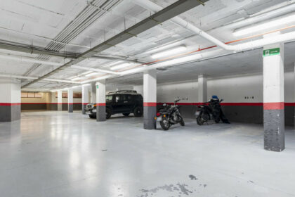 ad0693f19713c3f5a9600eea3e646823 - 24