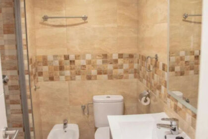 ae9b48d7093674b0ad89ef7261d33a5b - 18