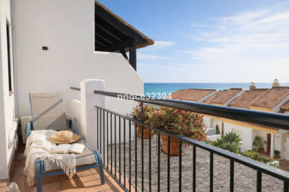 af64de0e418ebdebce4c07b0e1e9501c - 19