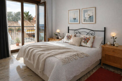 af64de0e418ebdebce4c07b0e1e9501c - 21