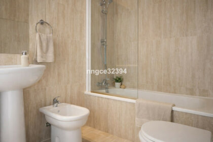 af64de0e418ebdebce4c07b0e1e9501c - 24