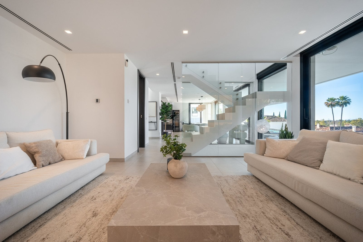 af767b7c41e363a4c08b22bebe7c90e6 - 11