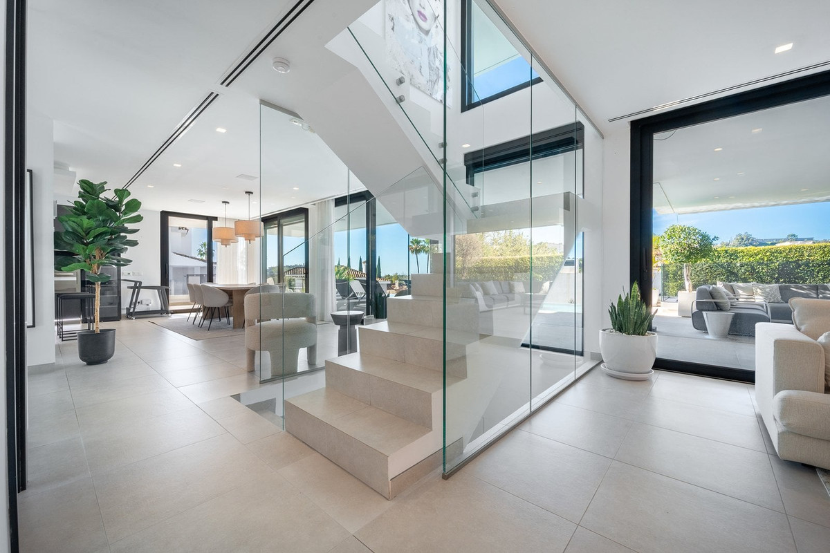 af767b7c41e363a4c08b22bebe7c90e6 - 15