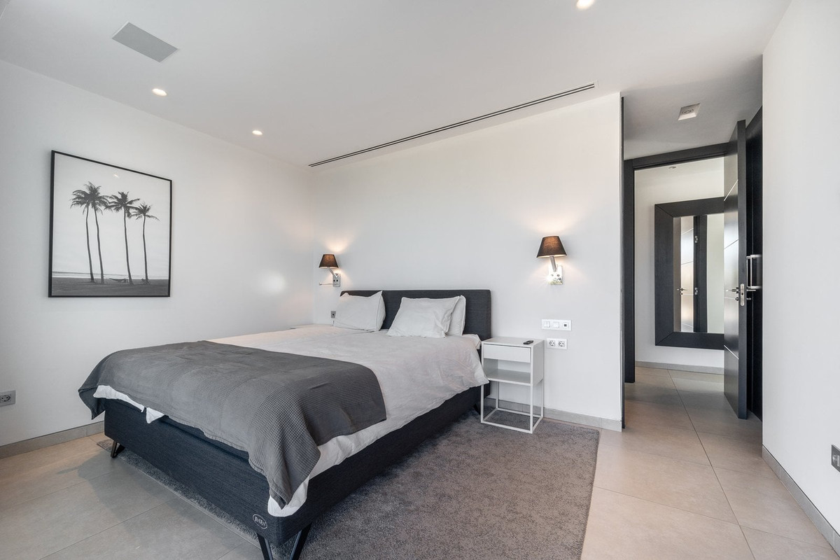 af767b7c41e363a4c08b22bebe7c90e6 - 20