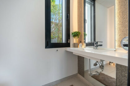 af767b7c41e363a4c08b22bebe7c90e6 - 32