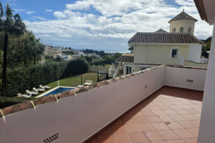 afec5bc2c2afc2e14fc7d4a867877cab - 20