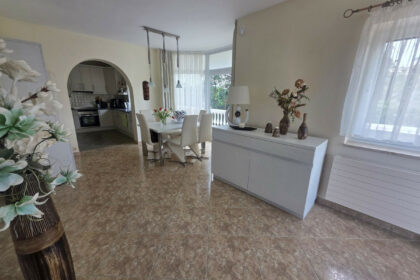 afec5bc2c2afc2e14fc7d4a867877cab - 6