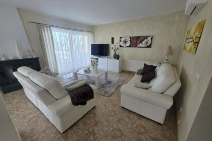 afec5bc2c2afc2e14fc7d4a867877cab - 9