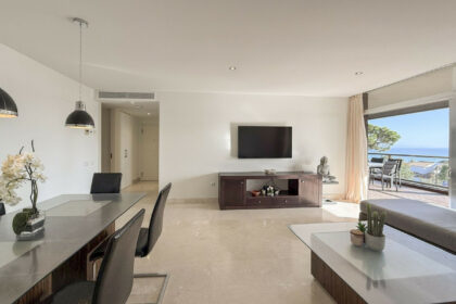 aff92220dfe53fc2a4c5a7ec236c7923 - 14