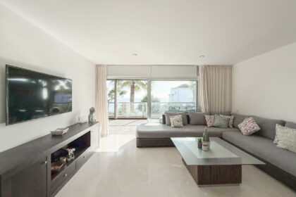 aff92220dfe53fc2a4c5a7ec236c7923 - 9