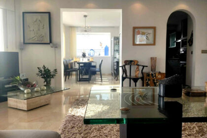 b0c6a68f9c91bb355a29a4919282975e - 2